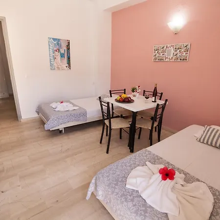 Vasilakis Studios & Apartments Aparthotel