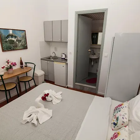 Aparthotel Vasilakis & 3*